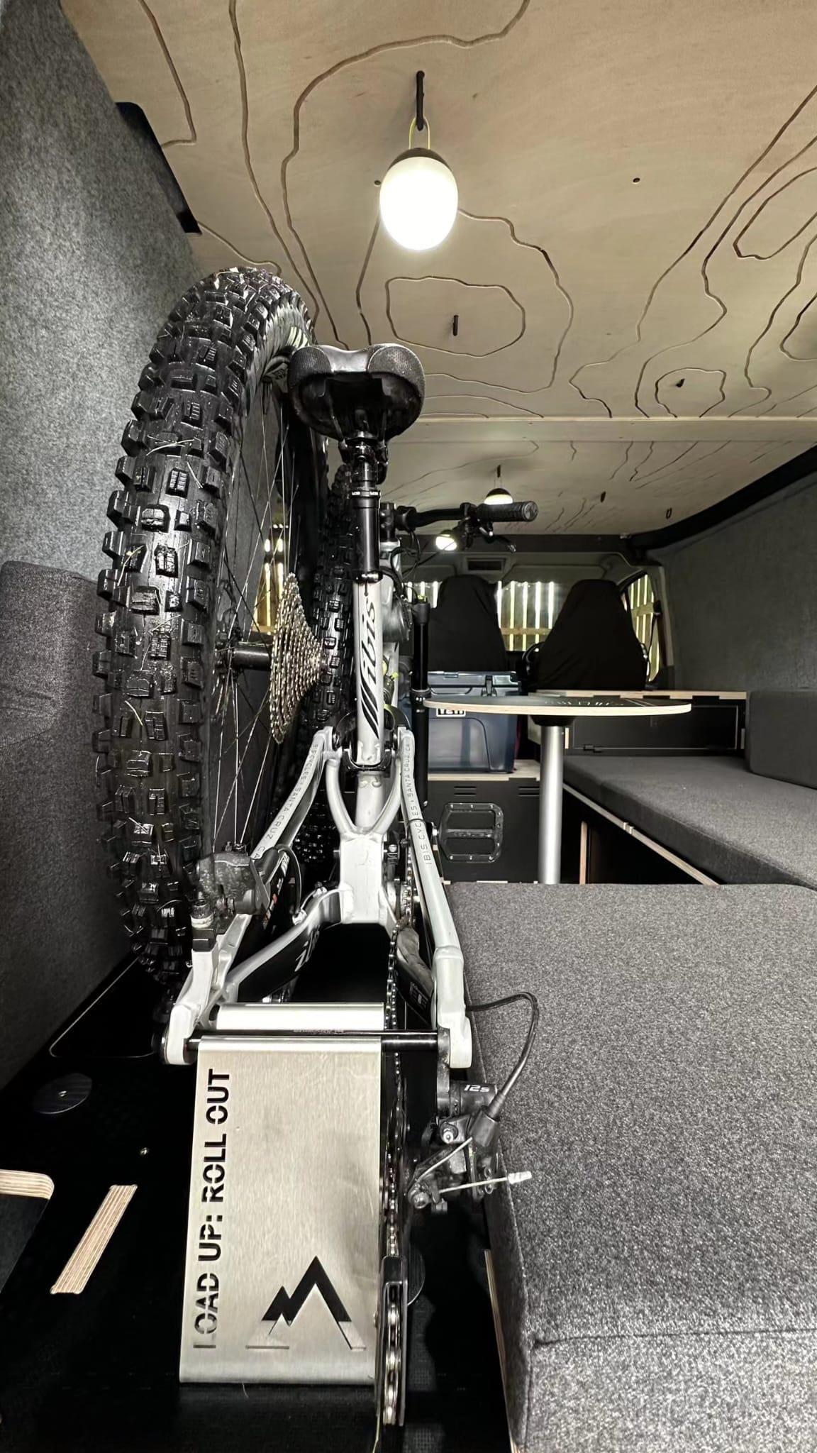 MTB Rear Axle Stand - Loaded Bikes MTB Rear Axle Stand - Image 2