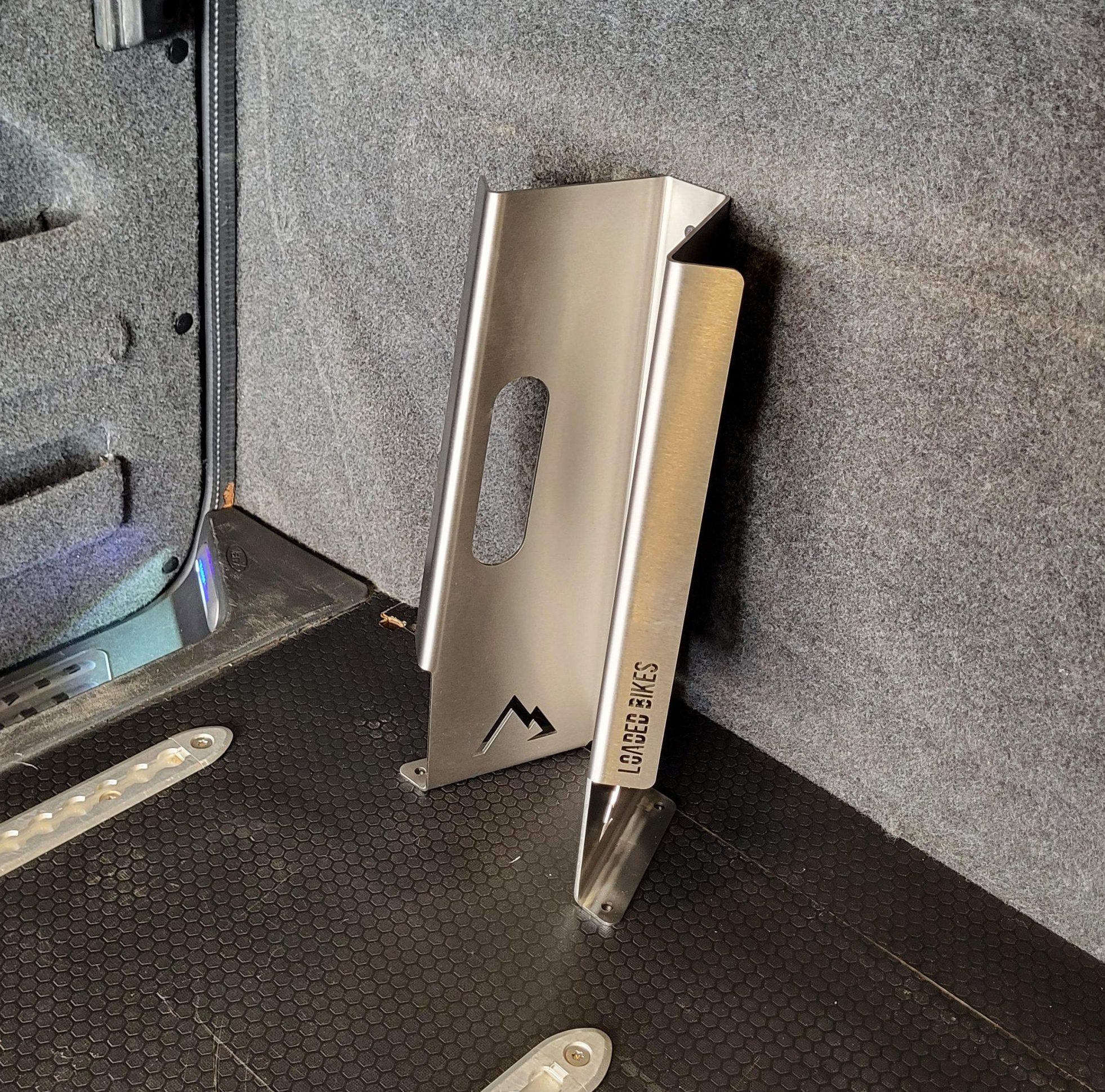 Fixed wheel chock - loaded bikes Fixed wheel chock (3)