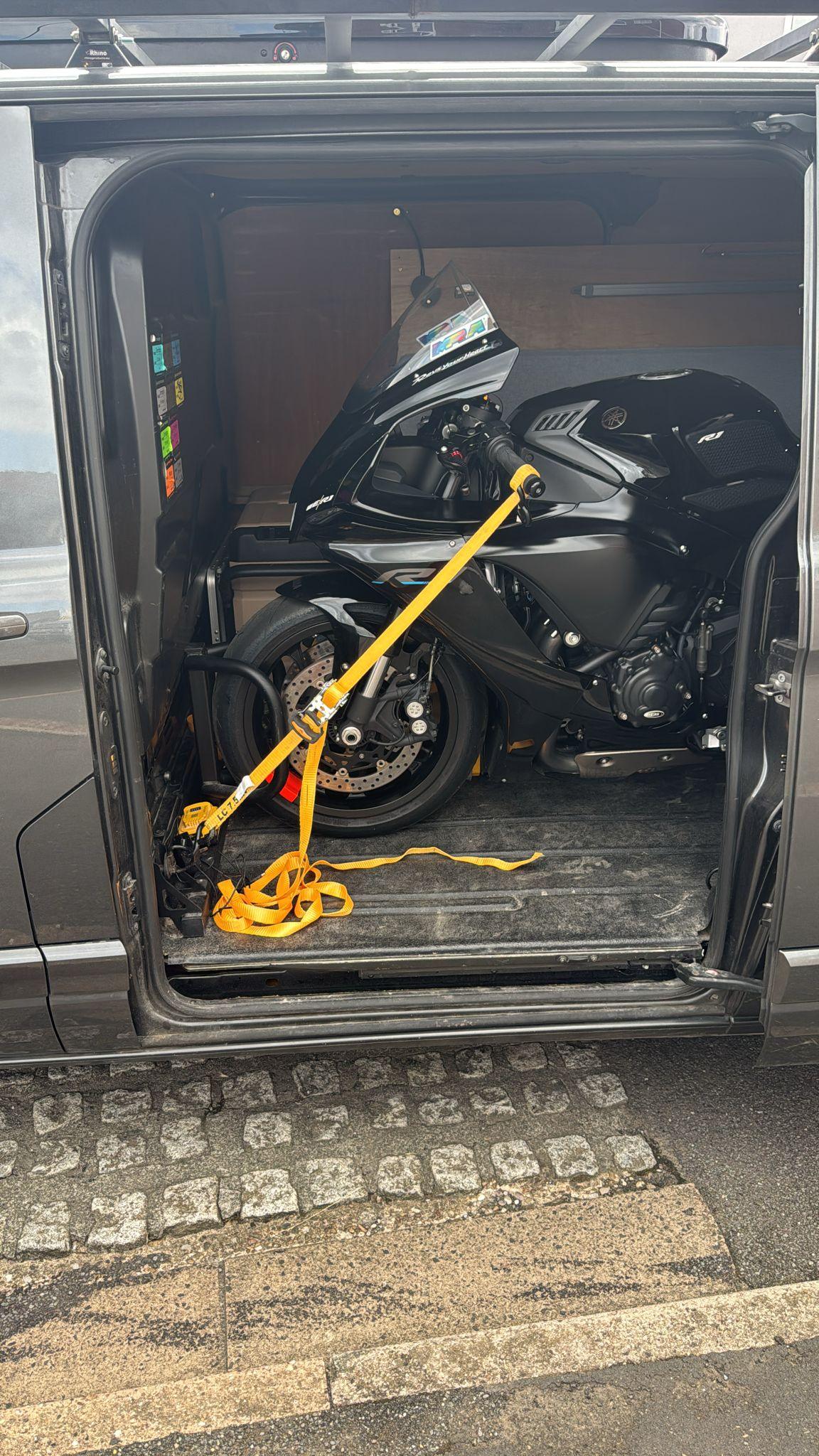 Van bike rack for ford transit custom - loaded bikes Fixed bike rack mk1 transit7