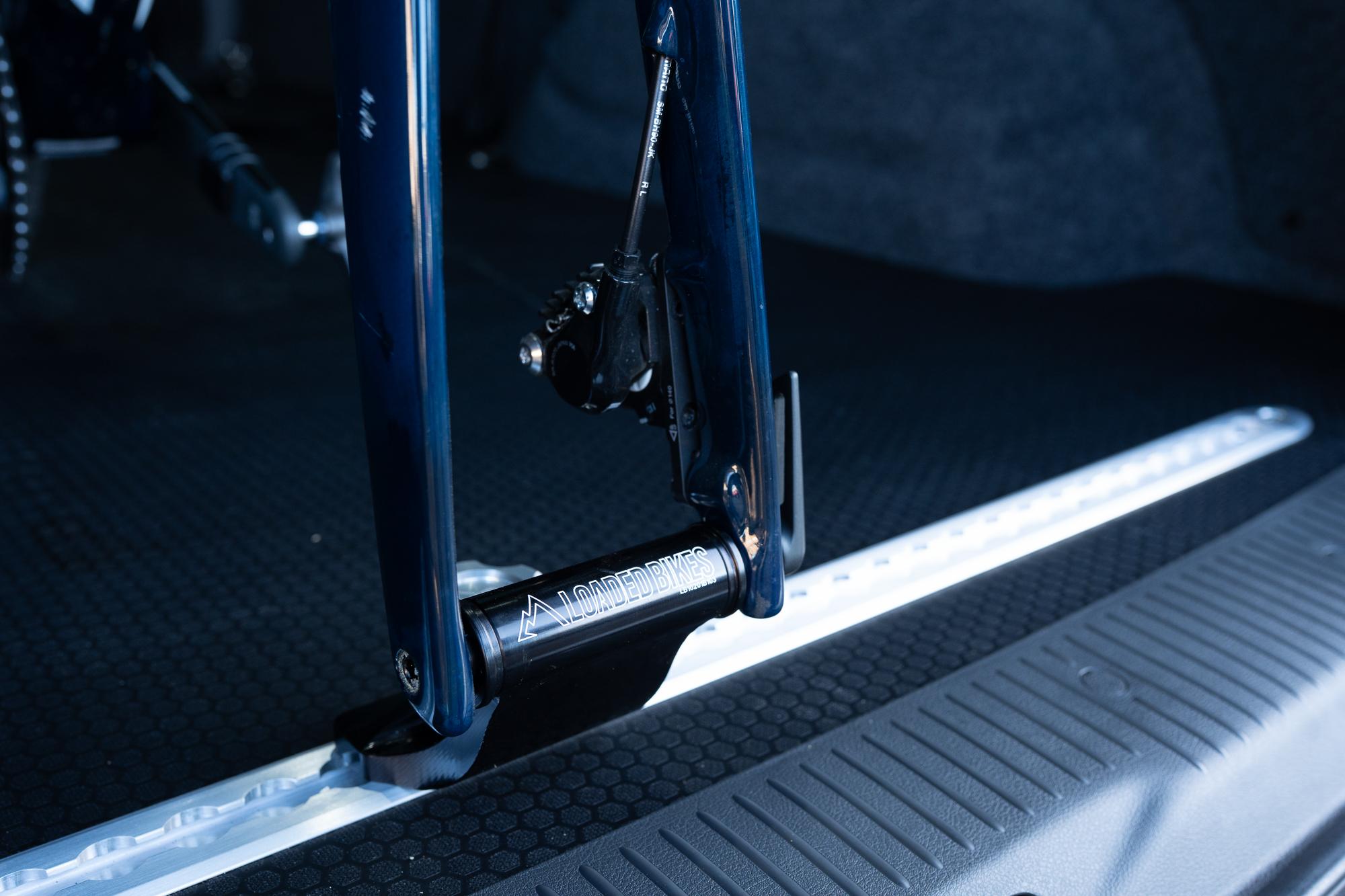 L-track flush rail - loaded bikes Flushrail